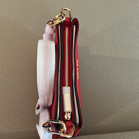 NWT MICHAEL KORS RED LEATHER CROSSBODY TRISHA - Picture 5 of 10